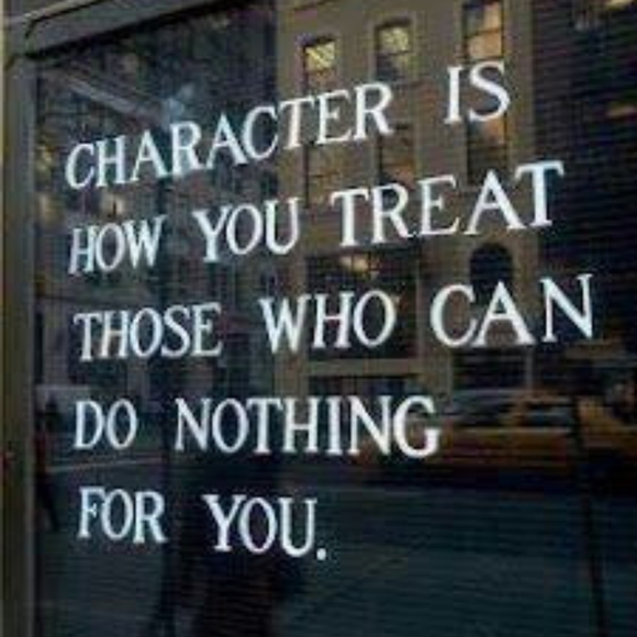 Meet your Posher, Dacia - Picture 7 of 8